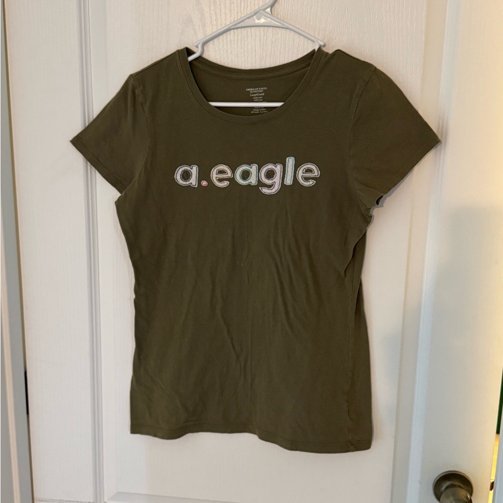 American Eagle Outfitters Olive Short Sleeve Tee
